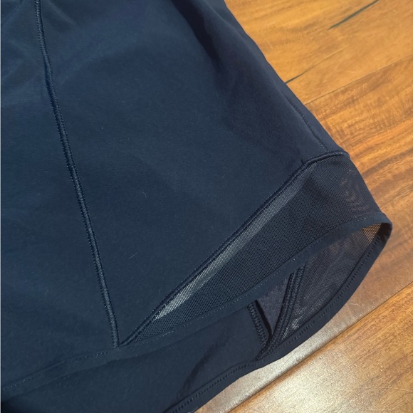 lululemon Women's Navy Athletic Shorts - Picture 4 of 6